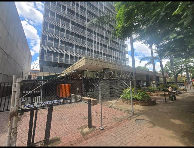 660M² BUILDING FOR SALE IN PRETORIA WEST